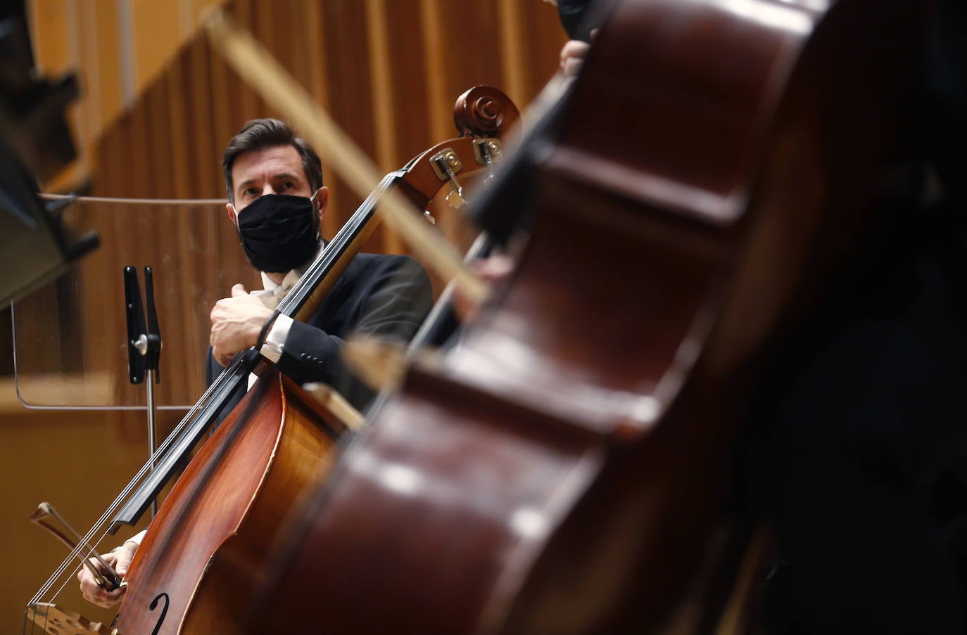 La orquesta despide el año en Oviedo con un brillante y divertido concierto de Navidad.