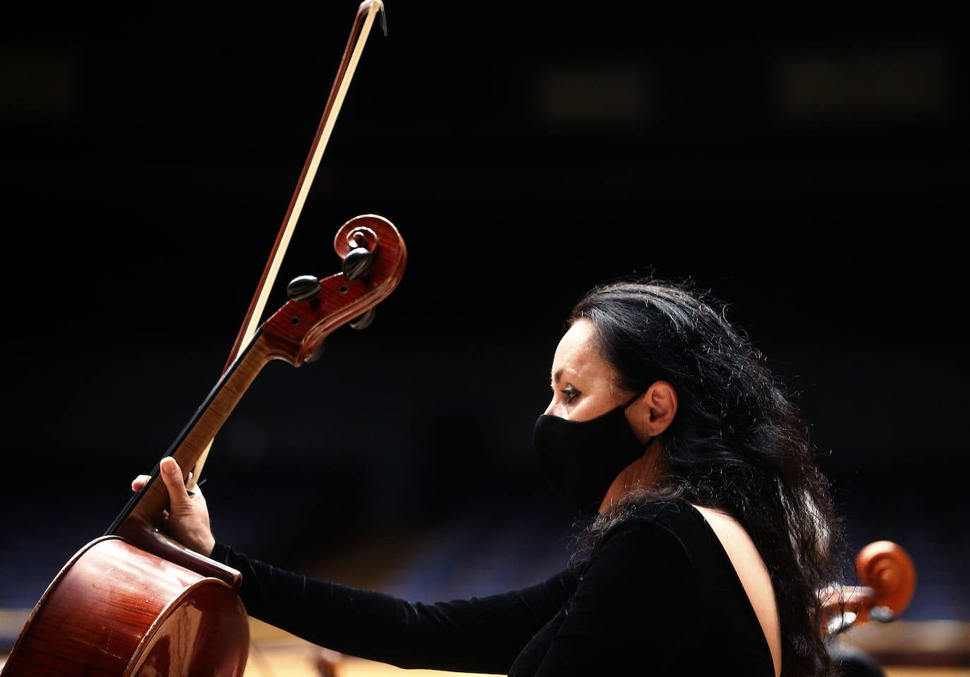 La orquesta despide el año en Oviedo con un brillante y divertido concierto de Navidad.