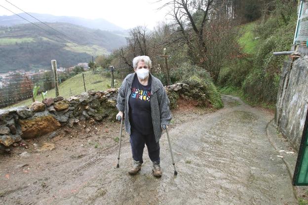 «El camino está intransitable, por lo que salimos de casa lo menos posible»