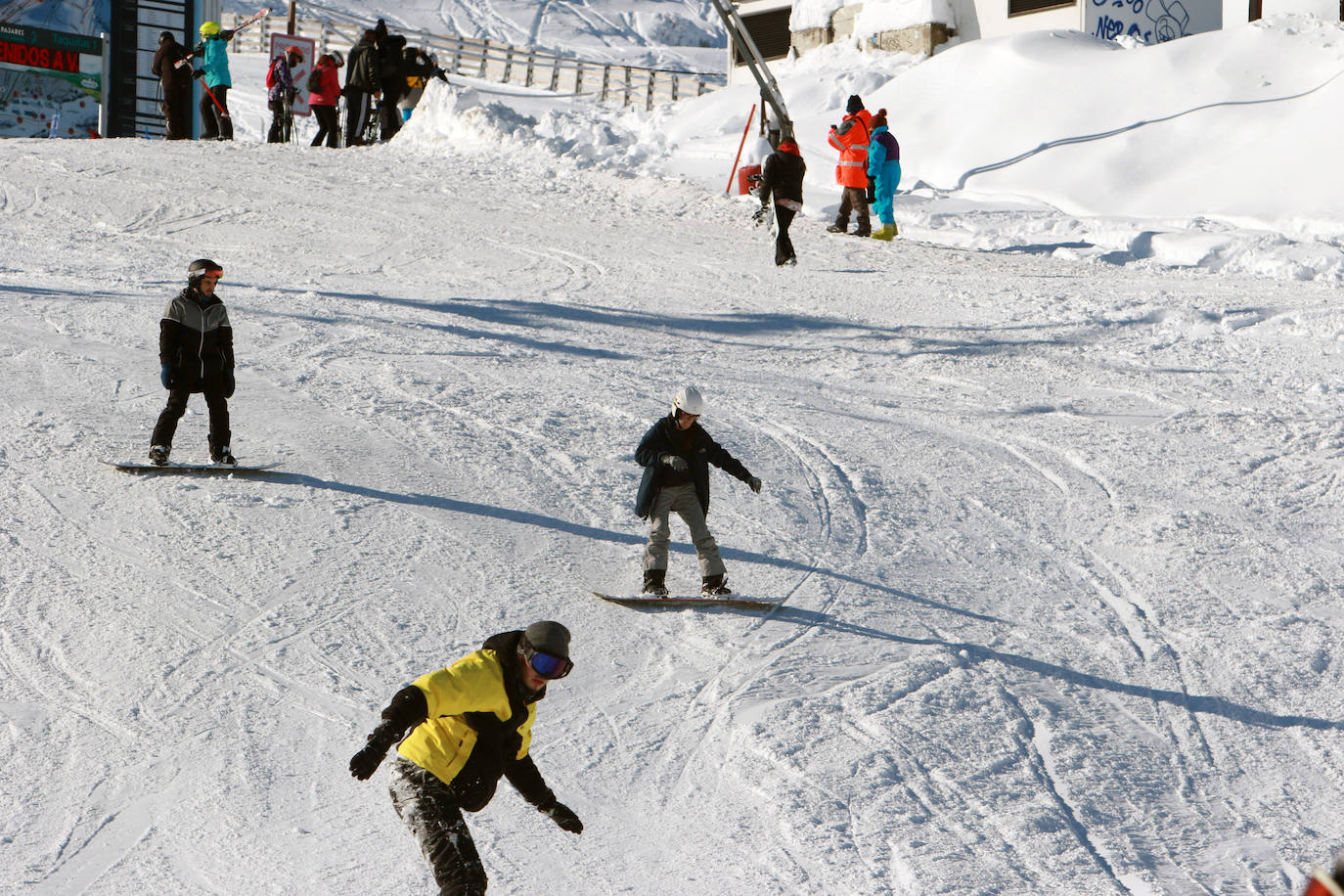 Gran afluencia en la estación de esquí en el Día de Reyes. Completó su aforo diario de 1.200 personas antes del mediodía