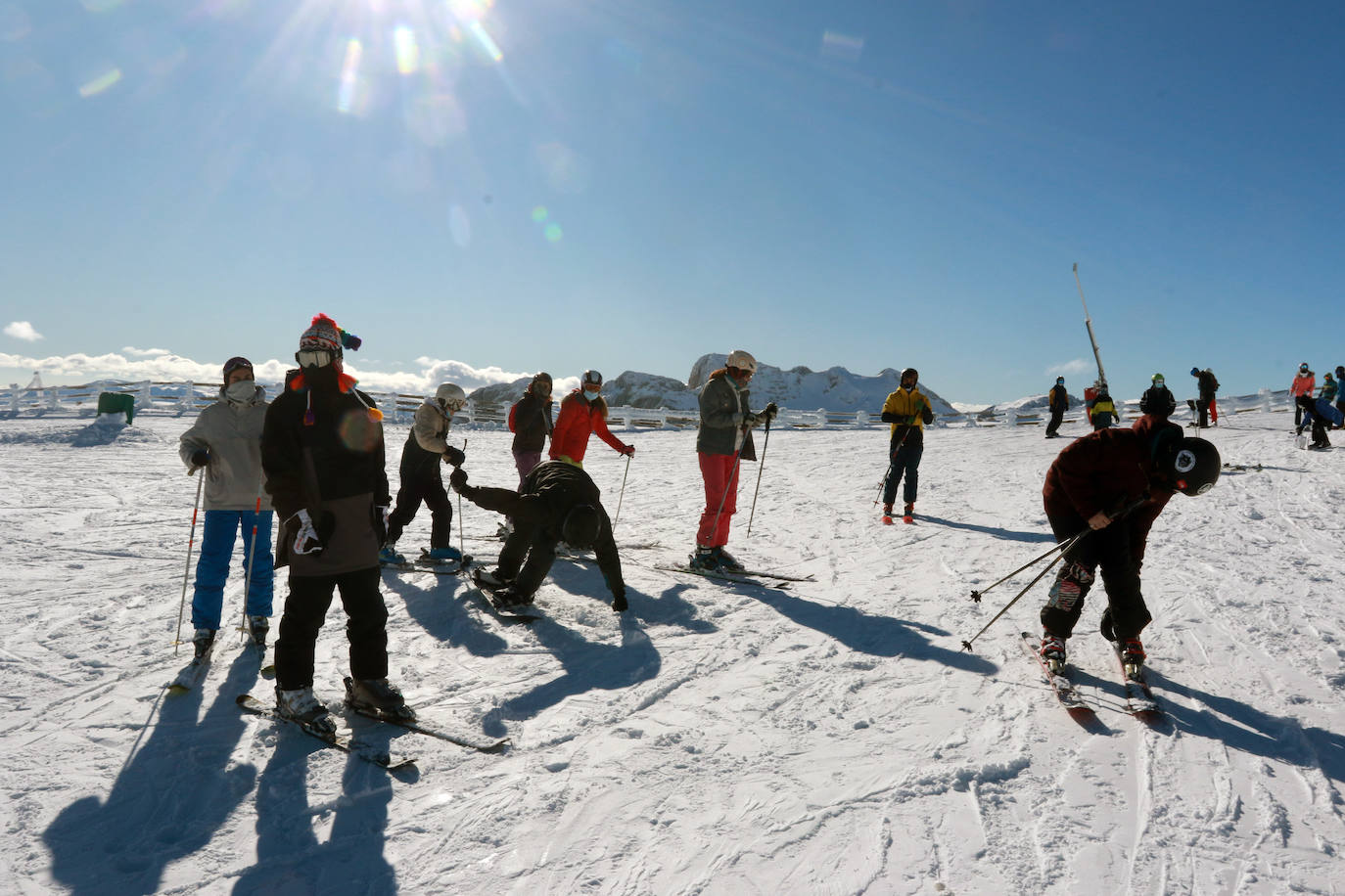 Gran afluencia en la estación de esquí en el Día de Reyes. Completó su aforo diario de 1.200 personas antes del mediodía