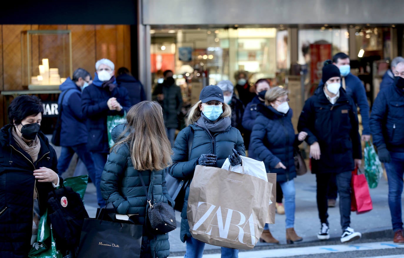 Enero comienza con rebajas en los comercios