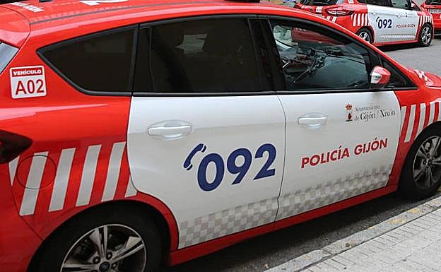 Gijón abrirá expediente disciplinario por un delito de lesiones a un agente de la Policía Local
