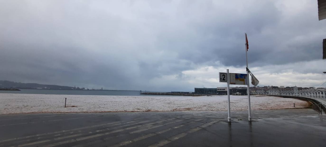 La borrasca deja nevadas y mucho frío en la región, que permanecerá en alerta todo el fin de semana.