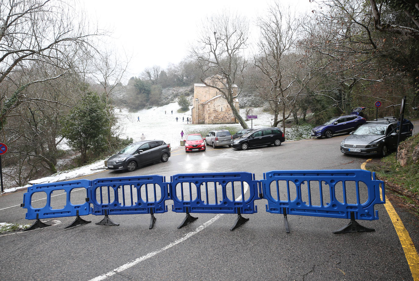 La borrasca deja nevadas y mucho frío en la región, que permanecerá en alerta todo el fin de semana.