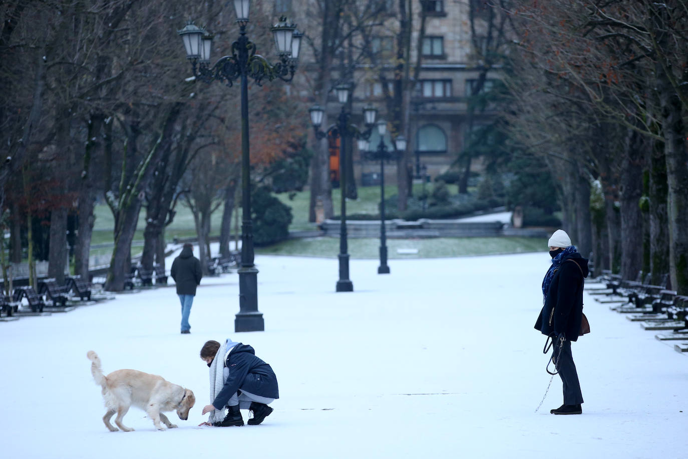 La borrasca deja nevadas y mucho frío en la región, que permanecerá en alerta todo el fin de semana.