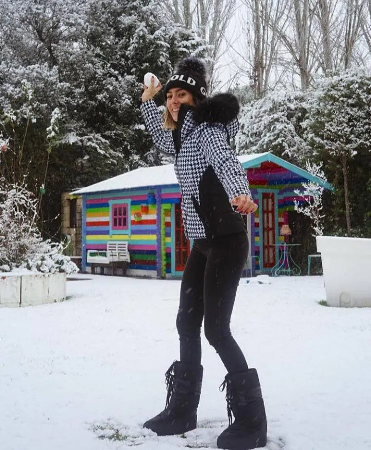 Los abrigos de nieve favoritos de actrices e 'influencers' en rebajas -  Foto 1