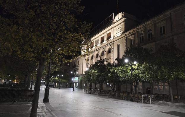 Hostelería y comercio cerrarán a las ocho de la tarde y el toque de queda se adelanta a las diez