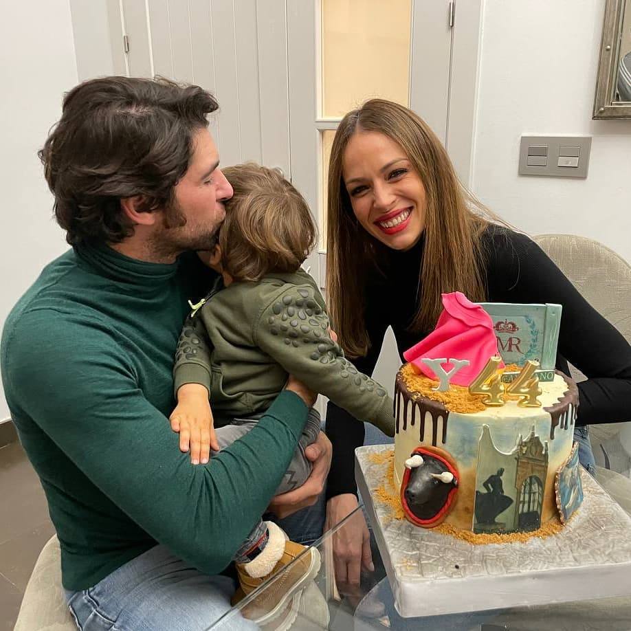 Cayetano Rivera acaba de celebrar en familia sus 44 años.