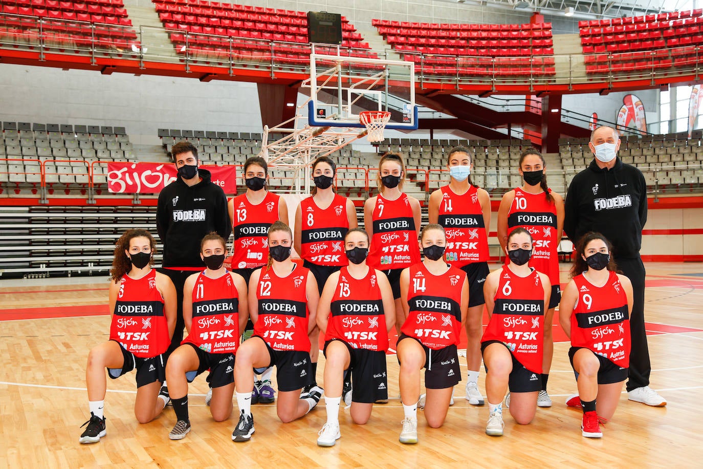 El club de baloncesto gijonés reivindica el deporte como actividad esencial y reclama el regreso de las competiciones