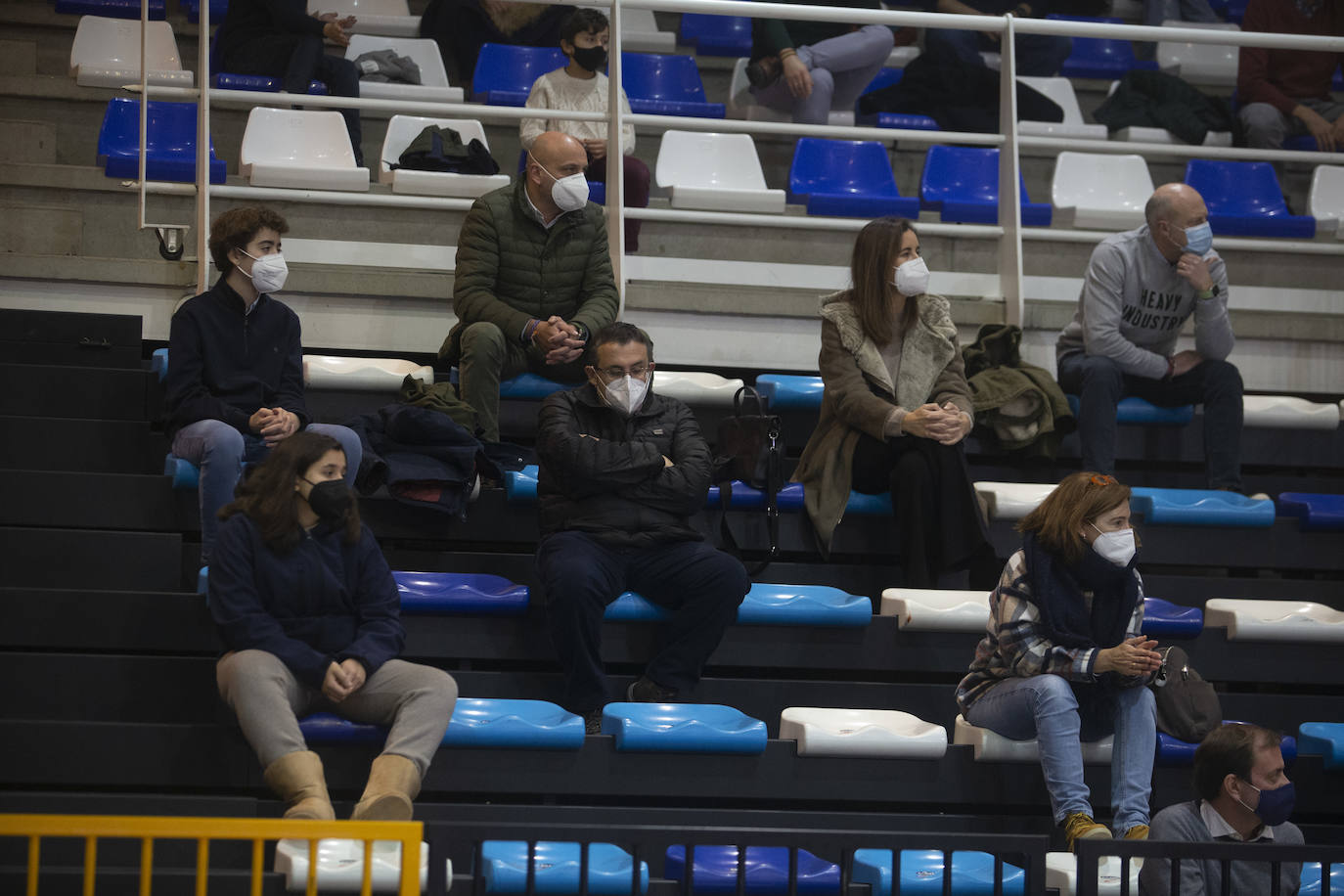 El equipo de Natxo Lezkano se impuso al Ourense tras un ajustado final en el que los gallegos estuvieron a punto de aguarle el estreno de año a los azules