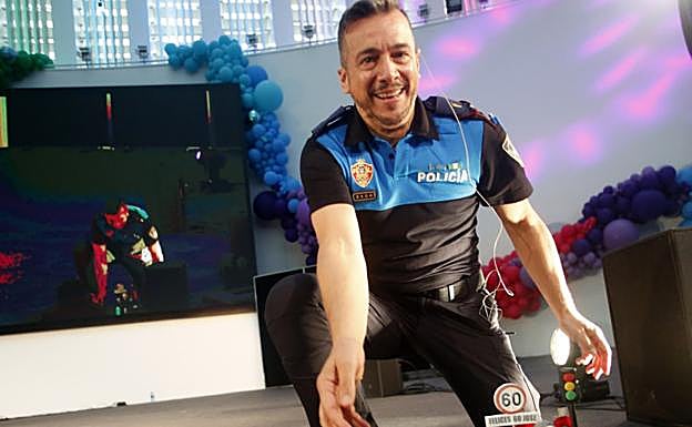 José Vázquez Policía local de Oviedo y educador de seguridad vial