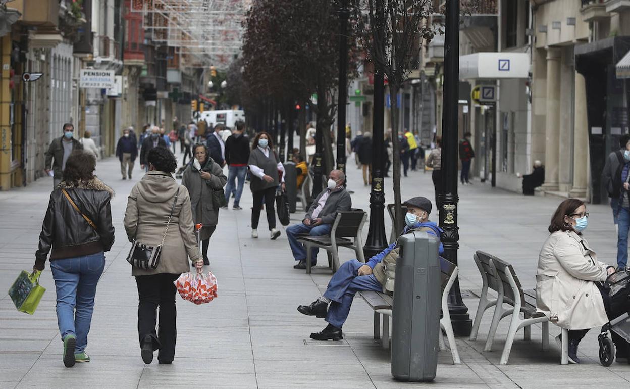 Avilés, Castrillón y Corvera, cerrados desde mañana; Oviedo, Cangas del Narcea y Llanes, a partir del jueves