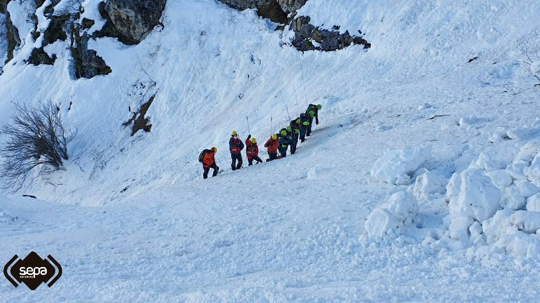 Emergencias busca terminar el mapeo con georradar de la zona del alud en San Isidro