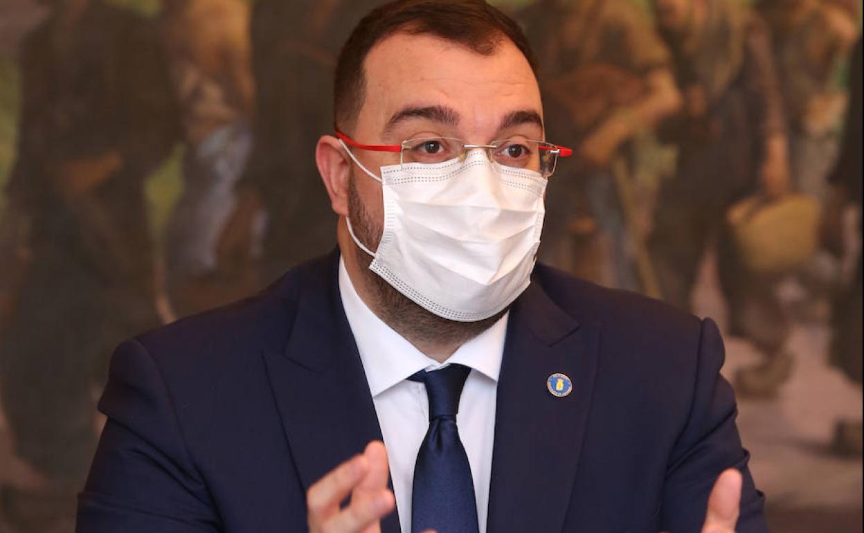 Barbón apuesta por el modelo asiático de «erradicación» del virus frente al de «contención» que aplica Europa