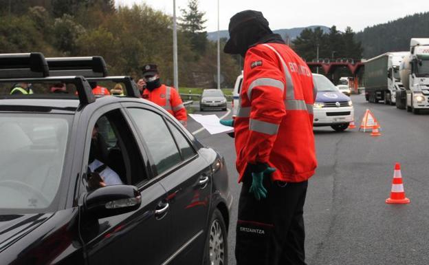 El Gobierno vasco decreta el confinamiento municipal en todo Euskadi