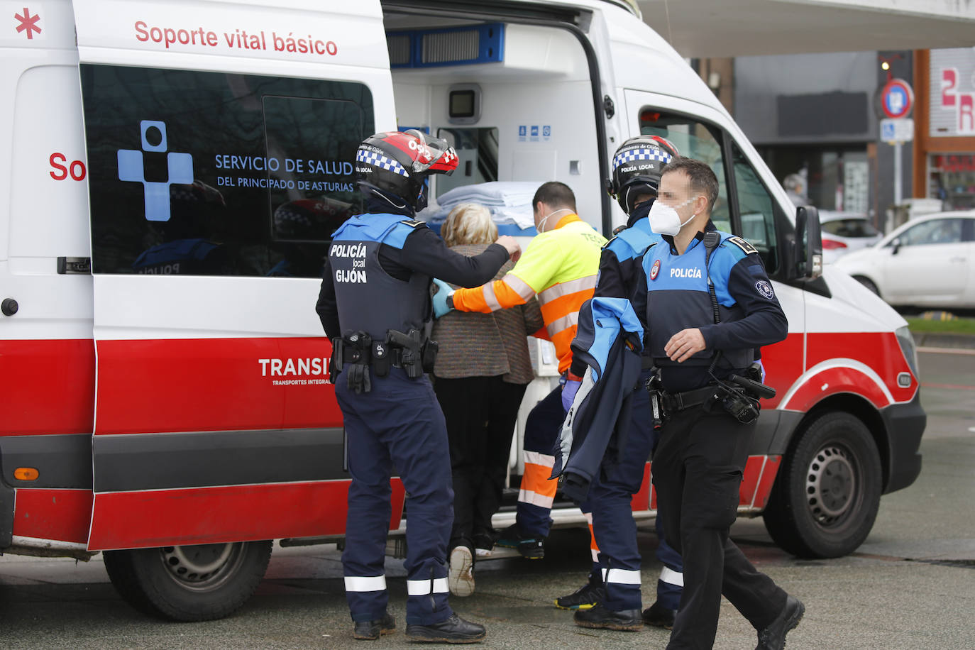 La mujer ha sido trasladada a la unidad de Psiquiatría del Hospital de Jove