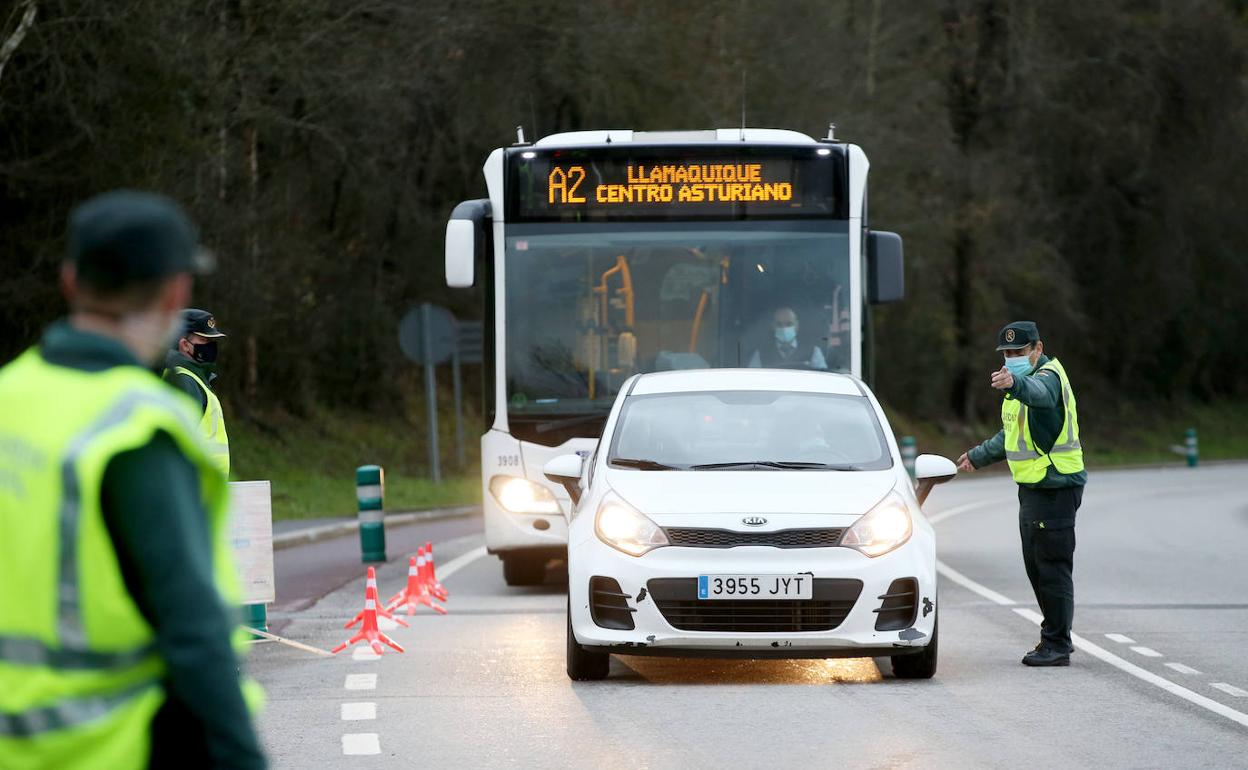 Coronavirus | Oviedo, en riesgo de que se le apliquen las mismas medidas contra la covid-19 que a Avilés