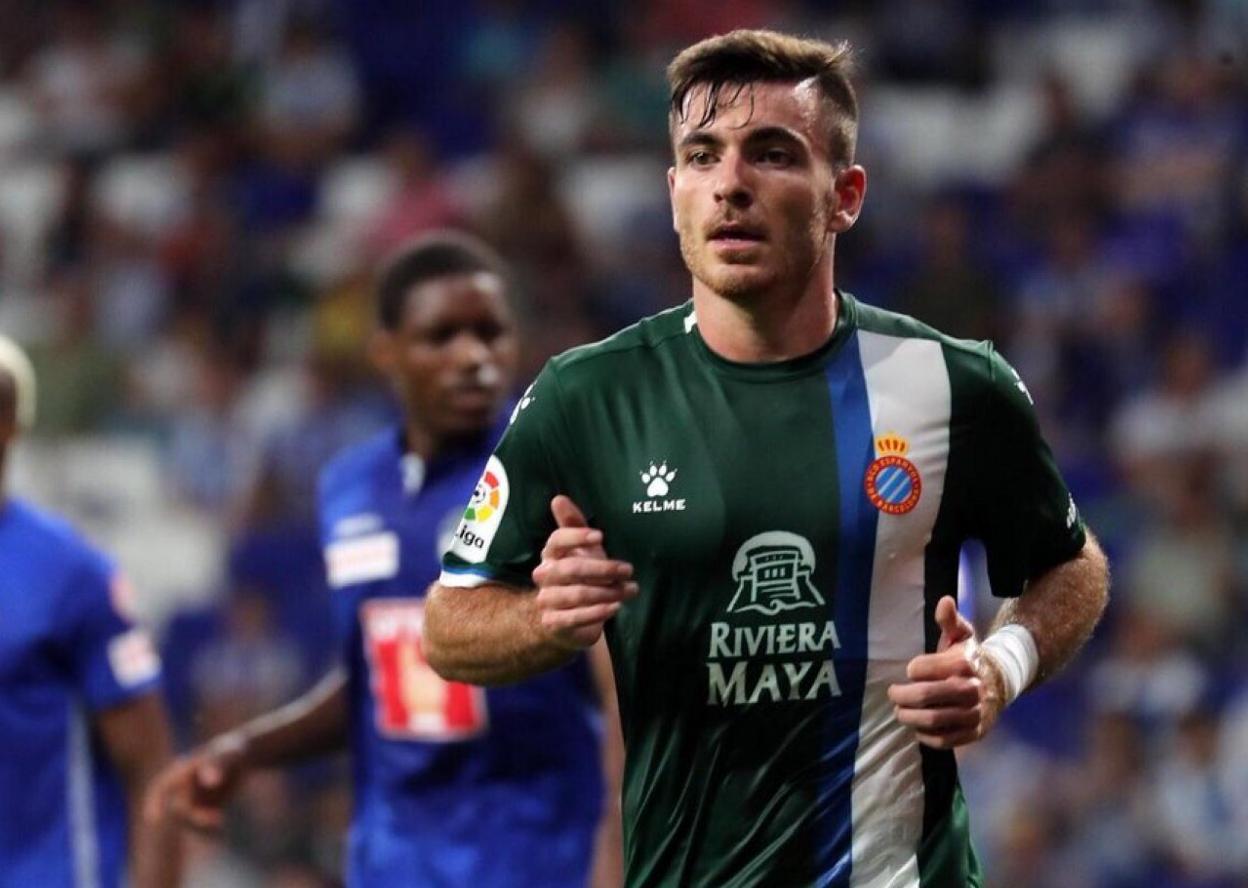 Víctor Campuzano, durante un partido del curso pasado, en Primera División, con el Espanyol.
