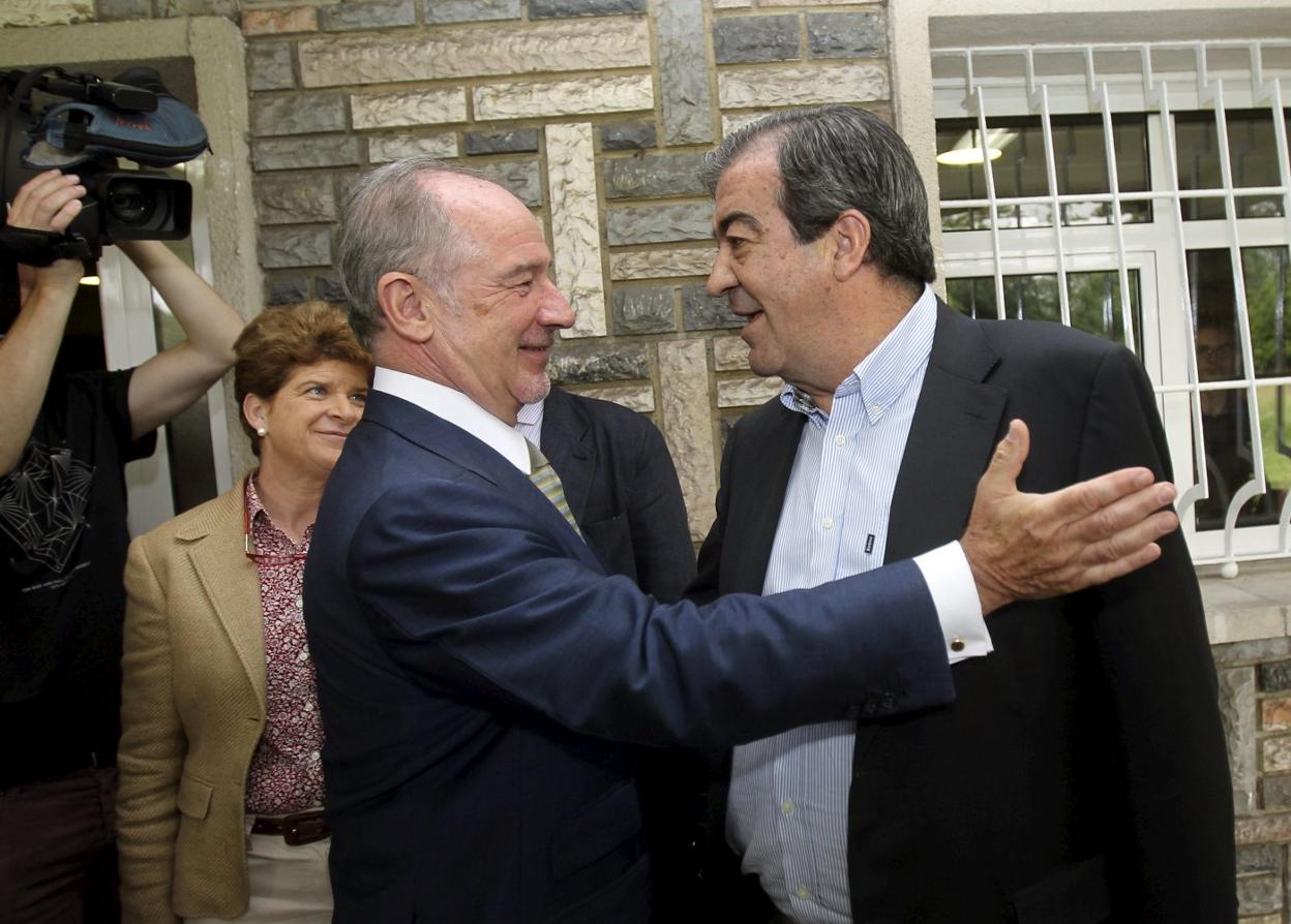 Rato y Cascos, en 2012, tras participar en un curso en La Granda. 