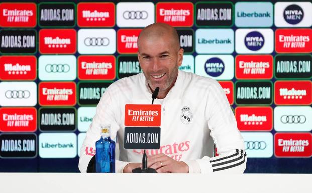 Zinedine Zidane, en rueda de prensa. 