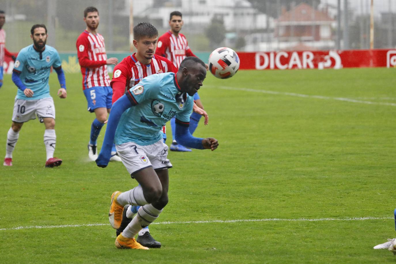 Fotos: Las imágenes del Sporting B - UP. Langreo