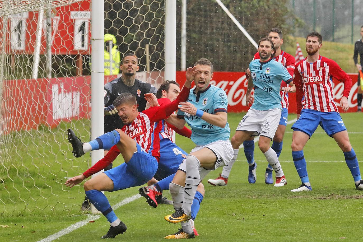 Fotos: Las imágenes del Sporting B - UP. Langreo