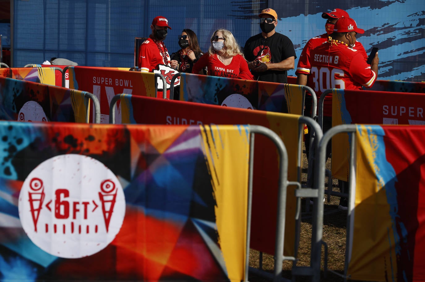 La Super Bowl de la pandemia terminó, en lo deportivo, con una aplastante y merecida victoria de los Buccaneers de Tampa sobre los Chiefs de Kansas City, por 31 a 9, que les vale a los de Florida su segundo título, 19 años después del primero | The Weeknd fue el artista canadiense encargado de protagonizar el espectáculo del intermedio