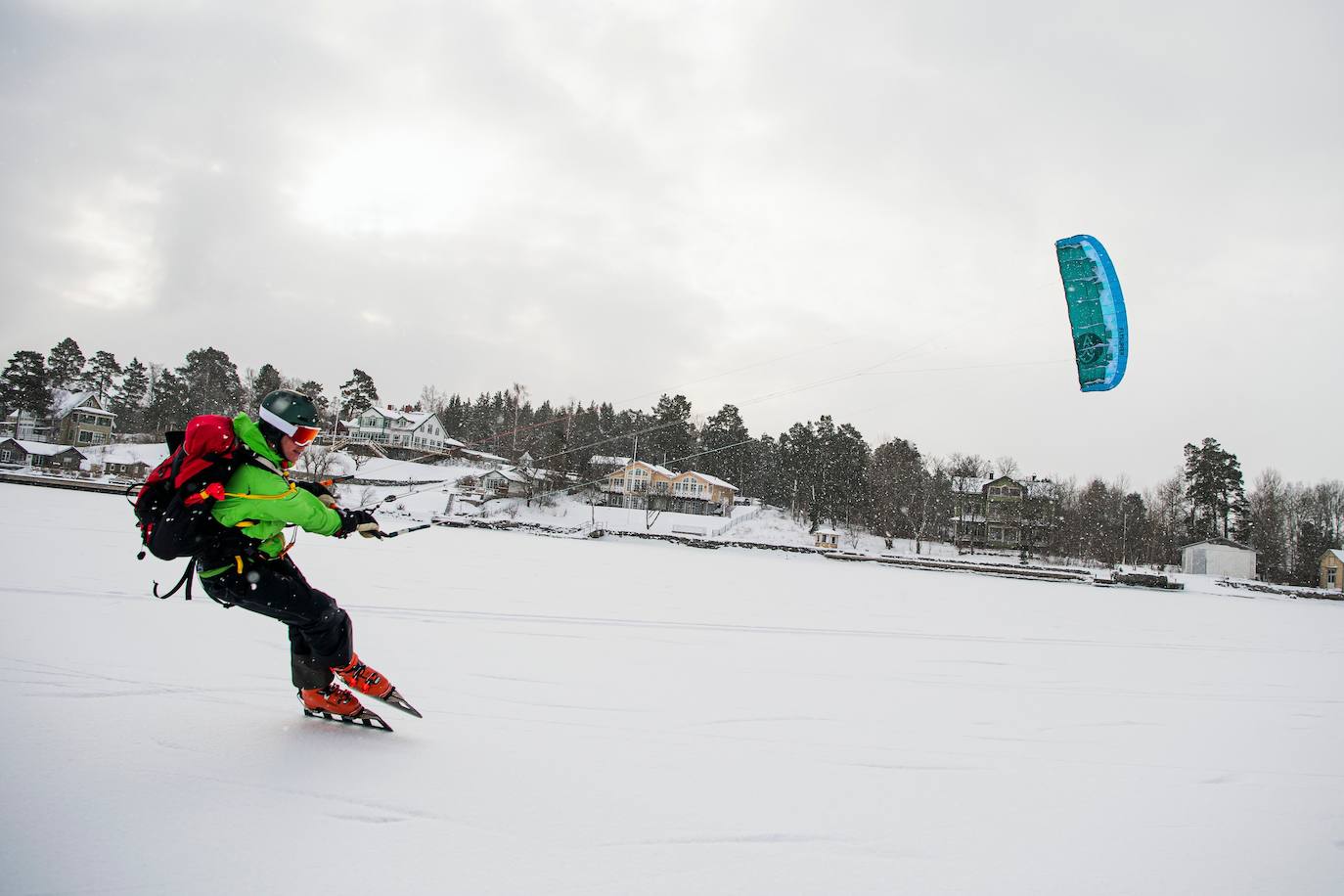 La nieve se ha dejado notar en los últimos días en distintos países como Alemania, Holanda o Estados Unidos. Las condiciones climatológicas, además de dejar unas imágenes llamativas, también han provocado alteraciones en la vida de sus ciudadanos.