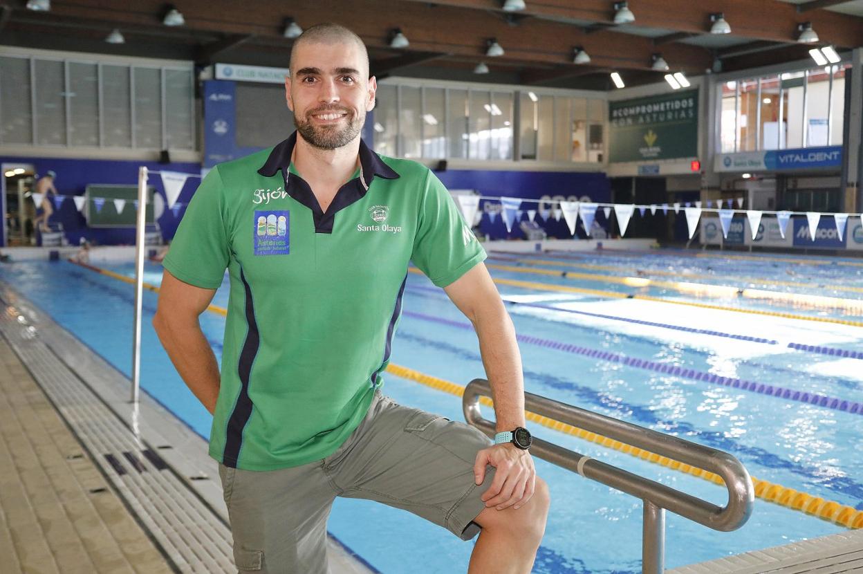 Goyo García, en la piscina del Santa Olaya, antes de una sesión preparatoria. 