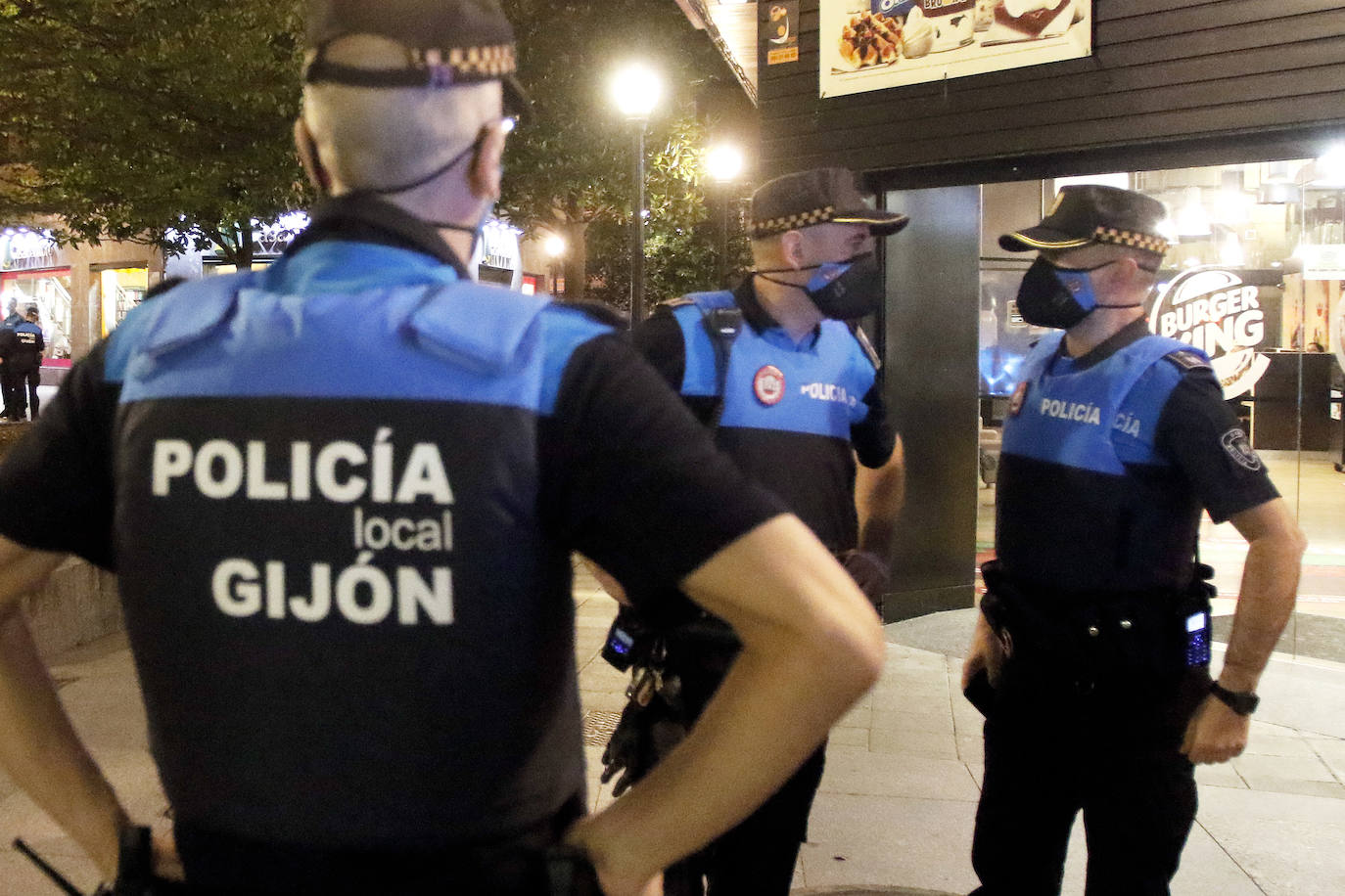 18 denunciados en Gijón por no usar la mascarilla y por saltarse el cierre perimetral
