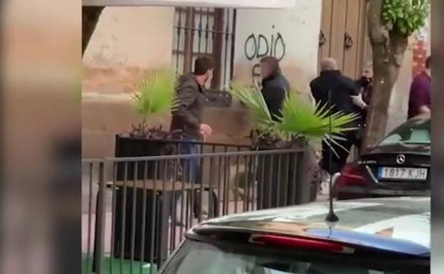 Detenidos dos policías en Linares por su brutal agresión a un hombre