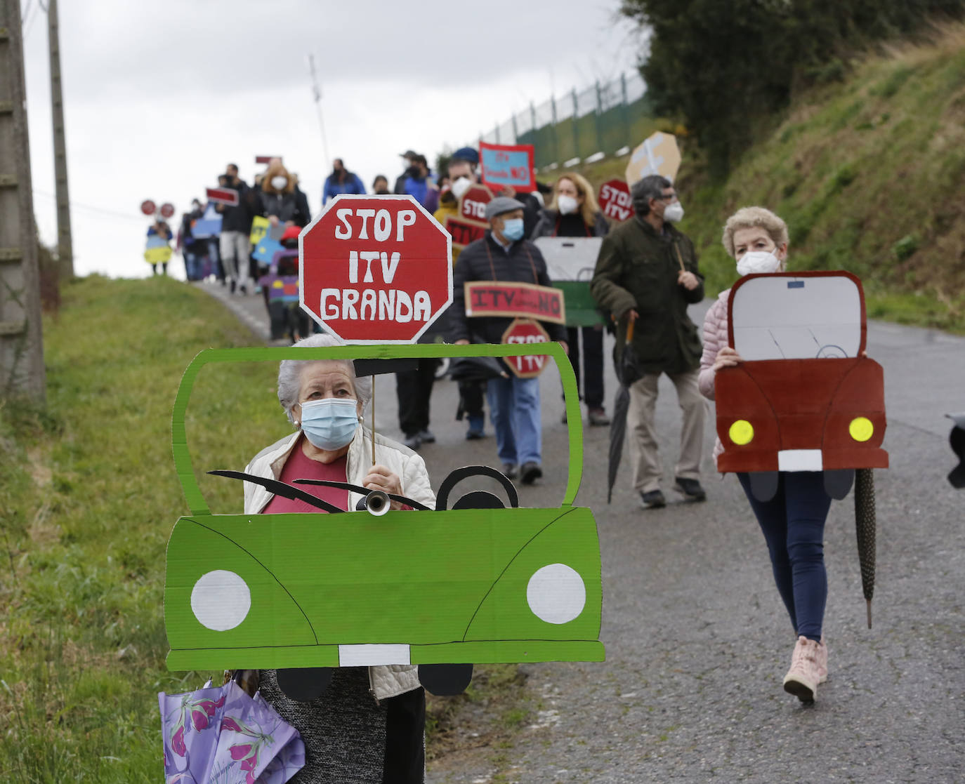 Protesta vecinal contra el proyecto previsto para este verano porque «es evidente que la parroquia no está preparada para una infraestructura tan grande»