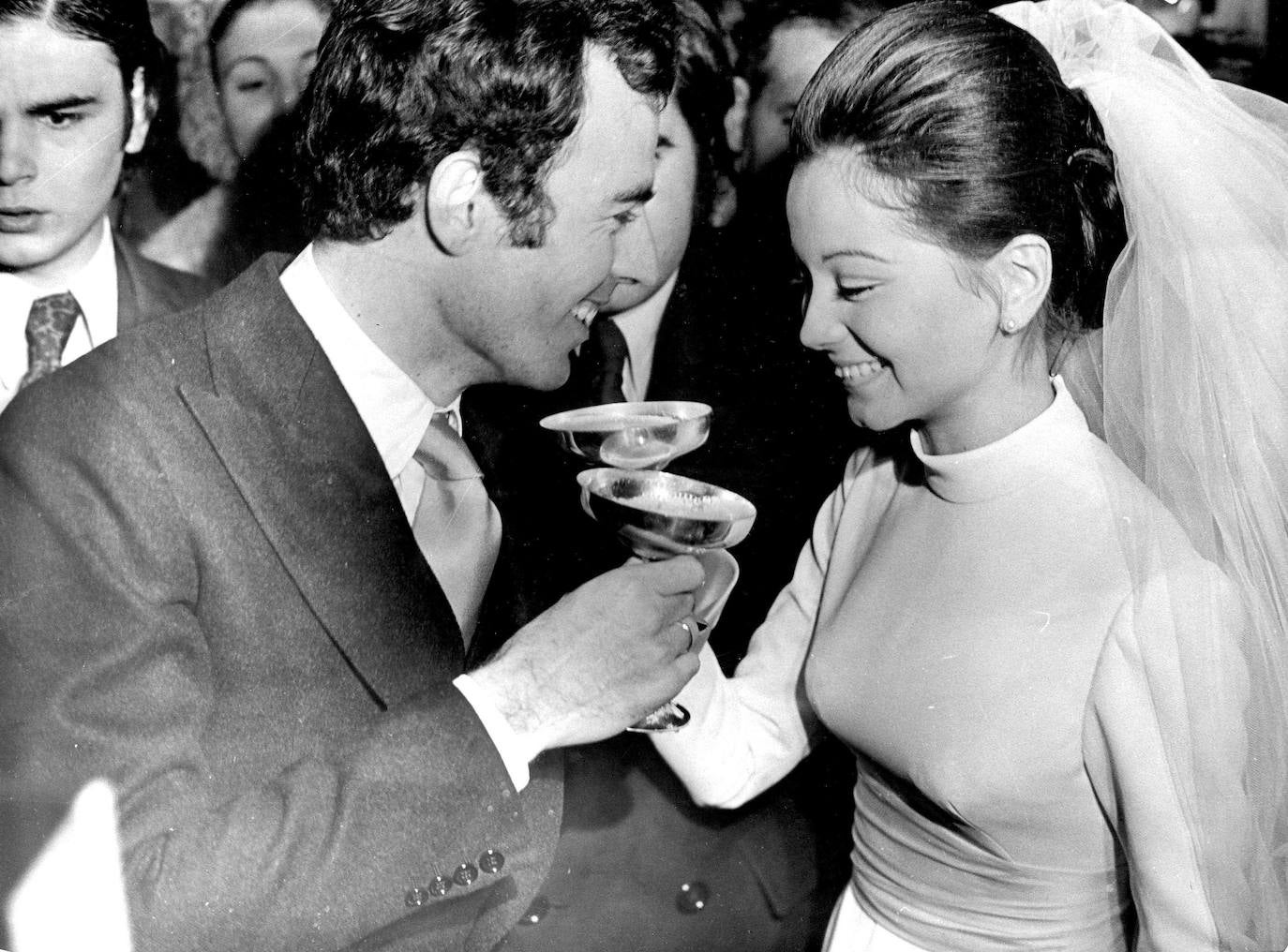 Isabel Preysler celebra el jueves su 70 cumpleaños. Saltó a la fama hace ya cinco décadas, cuando contrajo matrimonio con Julio Iglesias y a día de hoy la socialité continúa siendo uno de los mayores iconos de la elegancia. 