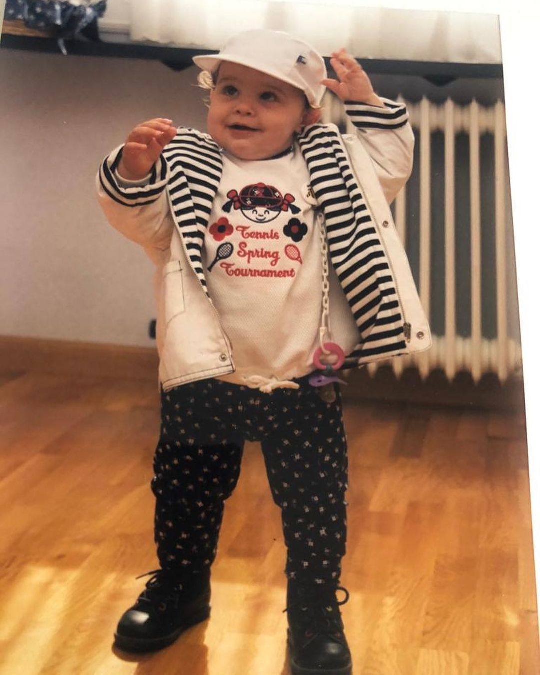 Laura Escanes, con un año.