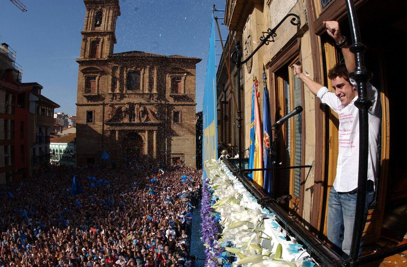 Hoy se cumplen 20 años del debút oficial de Fernando Alonso en la Fórmula 1. Un dos de marzo de 2001 el piloto asturiano participaba en los entrenamientos del Gran Premio de Australia, en Melbourne, al volante de un Minardi