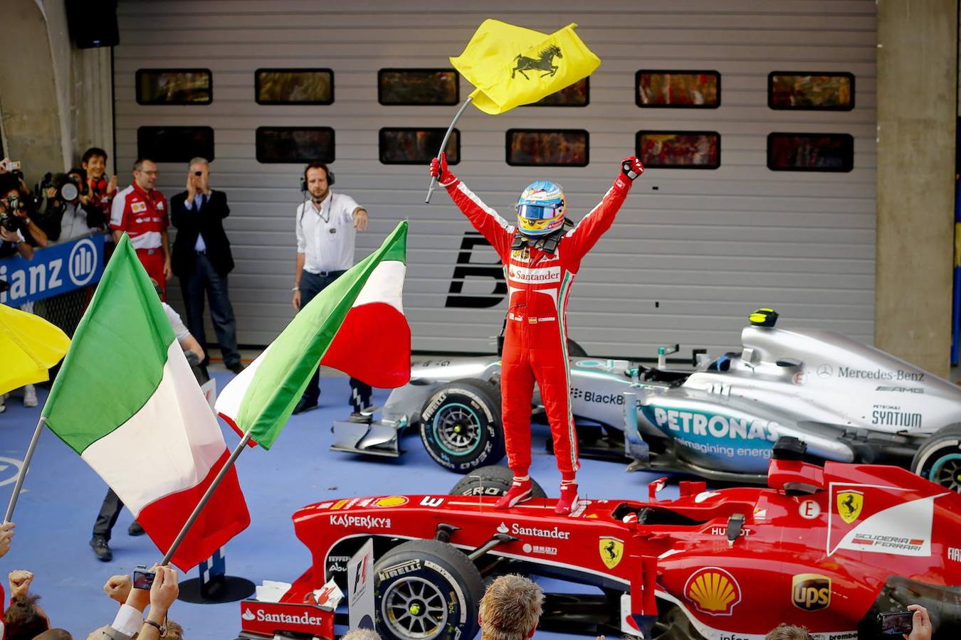 Hoy se cumplen 20 años del debút oficial de Fernando Alonso en la Fórmula 1. Un dos de marzo de 2001 el piloto asturiano participaba en los entrenamientos del Gran Premio de Australia, en Melbourne, al volante de un Minardi