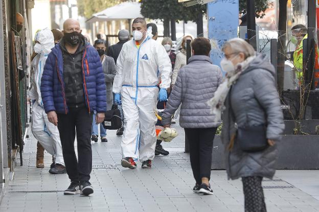 Asturias seguirá cerrada en Semana Santa y no ampliará el horario de los bares