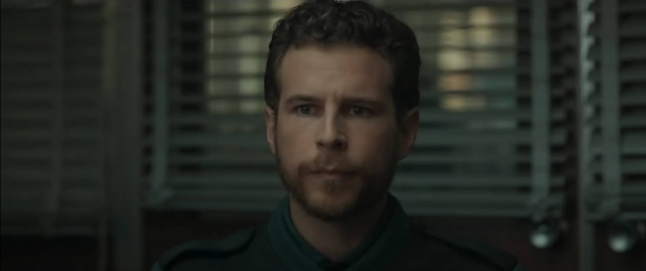 MEJOR MAQUILLAJE Y PELUQUERÍA | Elena Cuevas, Mara Collazo y Sergio López, por Adú 