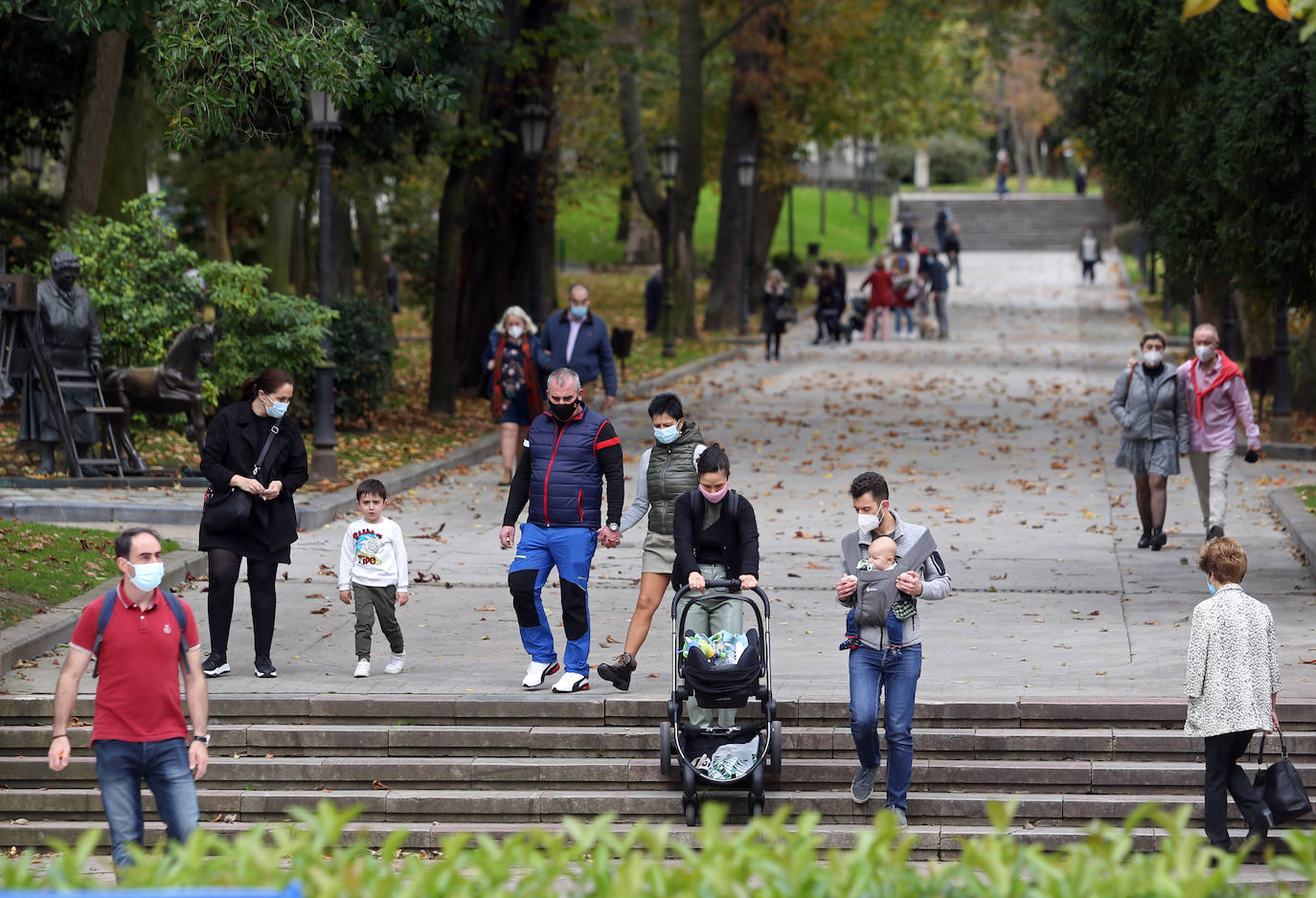 El plan director del Campo de San Francisco busca recuperar el pulmón verde para los ciudadanos e impulsar mejoras que le permitan recuperar el esplendor de épocas pasadas. Generaciones y generaciones se han criado corriendo entre sus árboles y caminos, convirtiéndole en fiel testigo de la historia de Oviedo