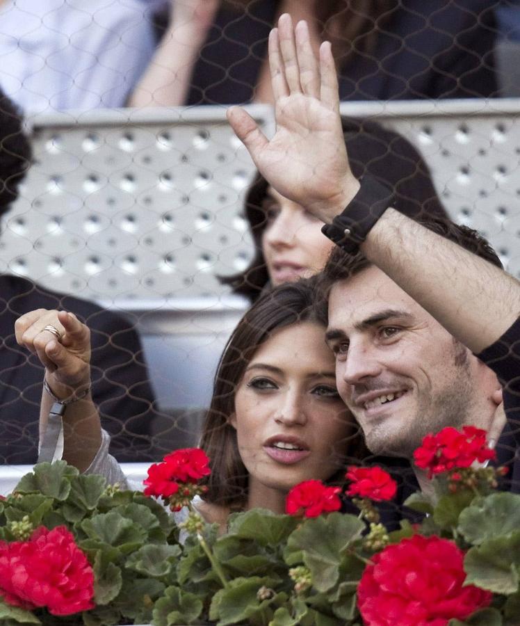 Sara Carbonero e Iker Casillas se separan tras casi cinco años de matrimonio y dos hijos en común. El motivo parece ser el desgaste de una relación que ha durado más de una década y las familias de ambos ya estarían informadas de la nueva situación.