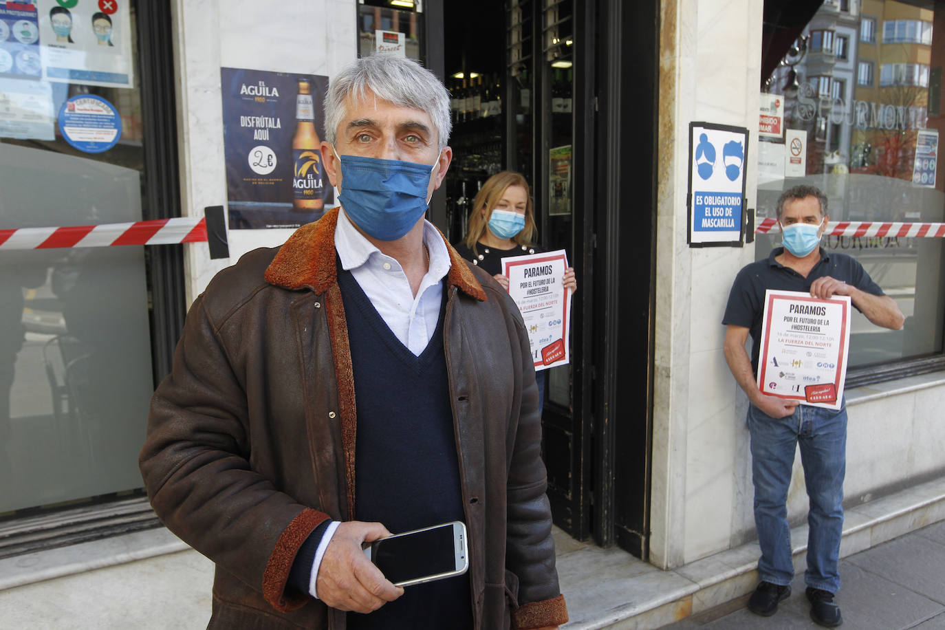 Los profesionales del sector entienden que haya ciertas limitaciones para controlar la pandemia porque «la salud es lo primero», pero alertan de que el sector se hunde.