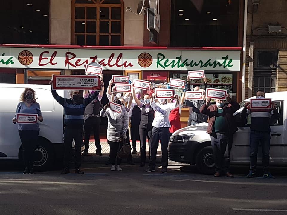 Los profesionales del sector entienden que haya ciertas limitaciones para controlar la pandemia porque «la salud es lo primero», pero alertan de que el sector se hunde.