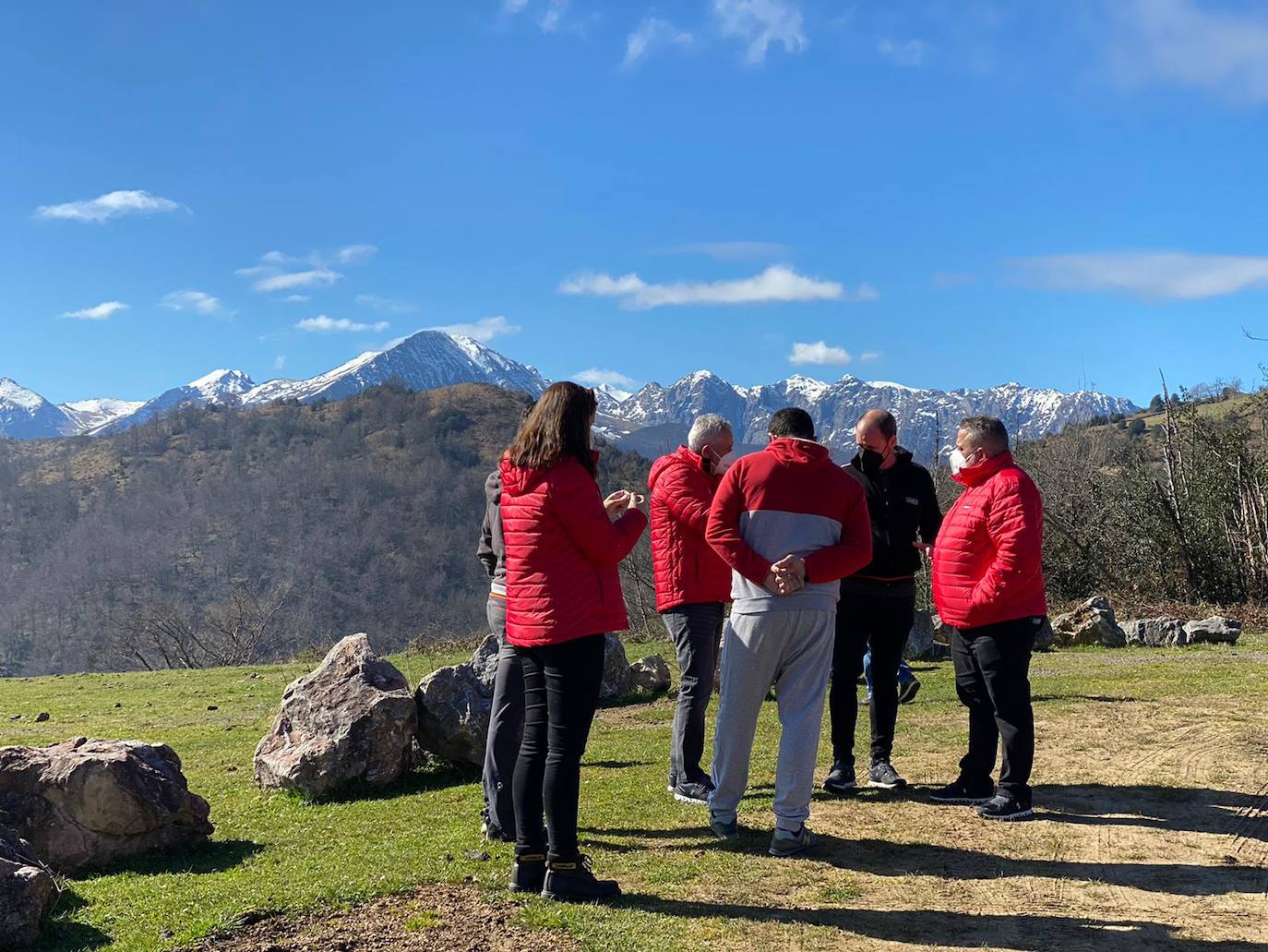 La Vuelta a España 2021 tendrá dos finales de etapa en Asturias. El pelotón llegará el 1 de septiembre en la jornada 17, con destino los Lagos de Covadonga. Un día después, los corredores saldrán de Salas y descubrirán el Gamoniteiro en la que apunta a ser la etapa decisiva de la edición. 