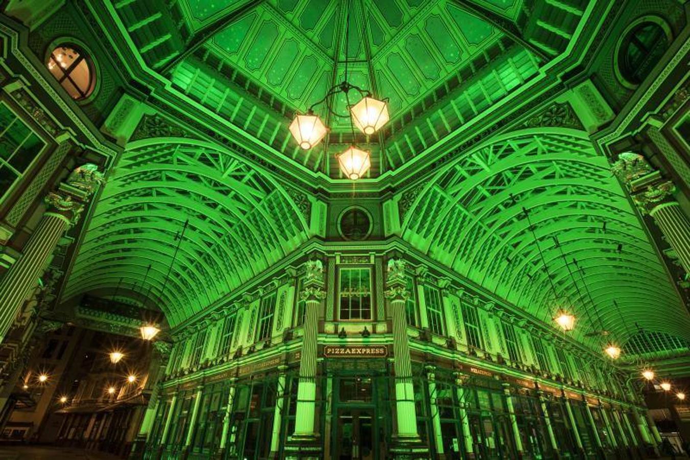 Leadenhall Market, un mercado techado en Londres ubicado en Gracechurch Street. Es uno de los mercados más viejos de Londres.