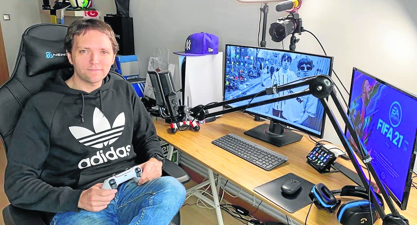 Rodrigo Fáez Deporte y 'gaming' «Durante el confinamiento fue mi momento de más rentabilidad. En ese mes, ingresé 4.000 o 5.000 euros»