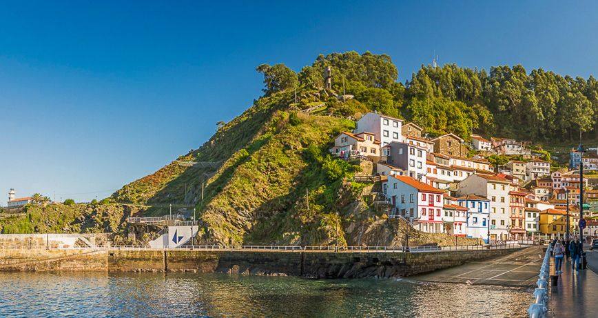 6. Cudillero (Asturias), con 63.400 búsquedas mensuales