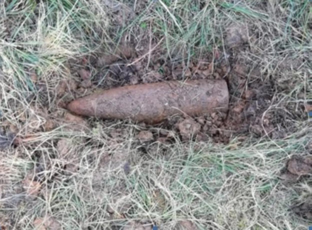 El proyectil de la Guerra Civil encontrado en Oviedo. 