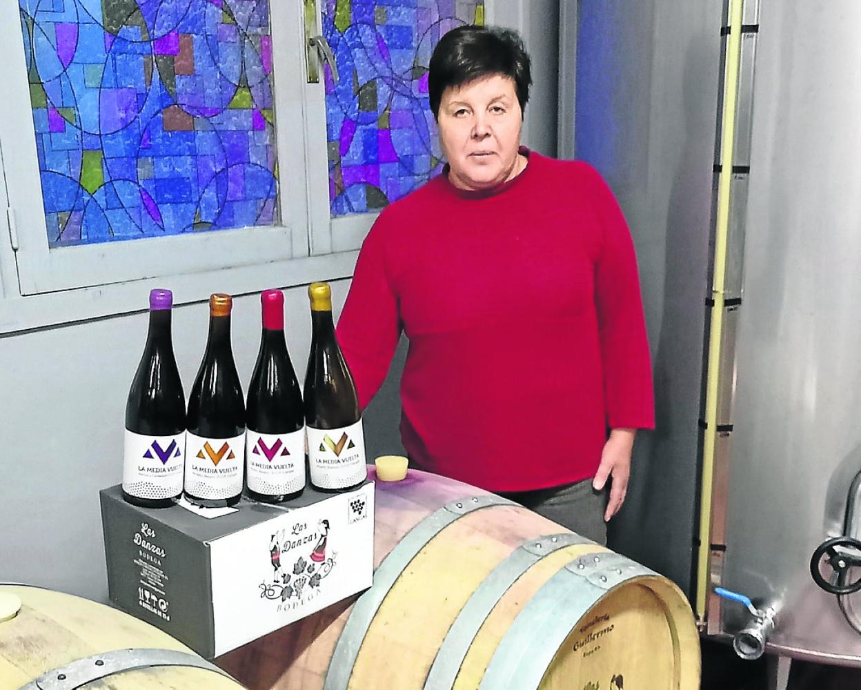 Carmen Martínez, viticultora, creó su propia bodega y sus vinos ya están en el mercado. 