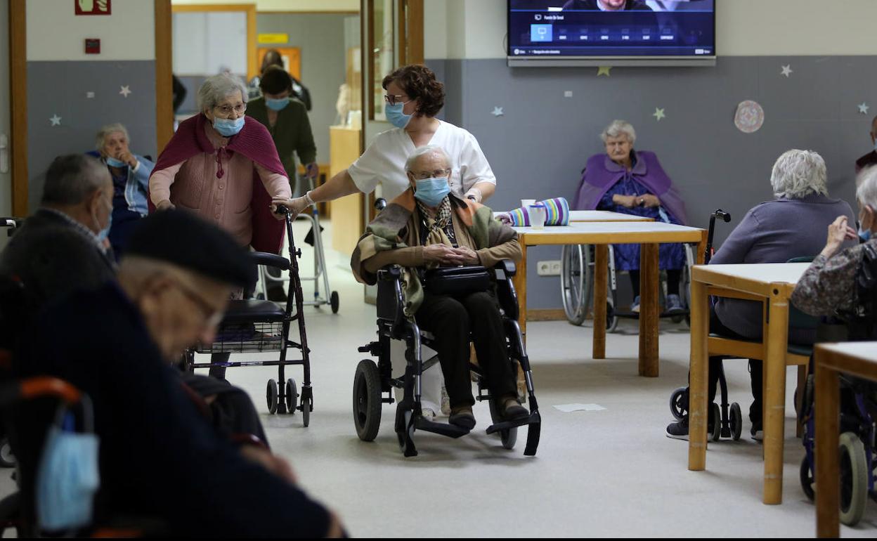 La red geriátrica confía en que el brote en un centro de Langreo no pare el plan de desescalada